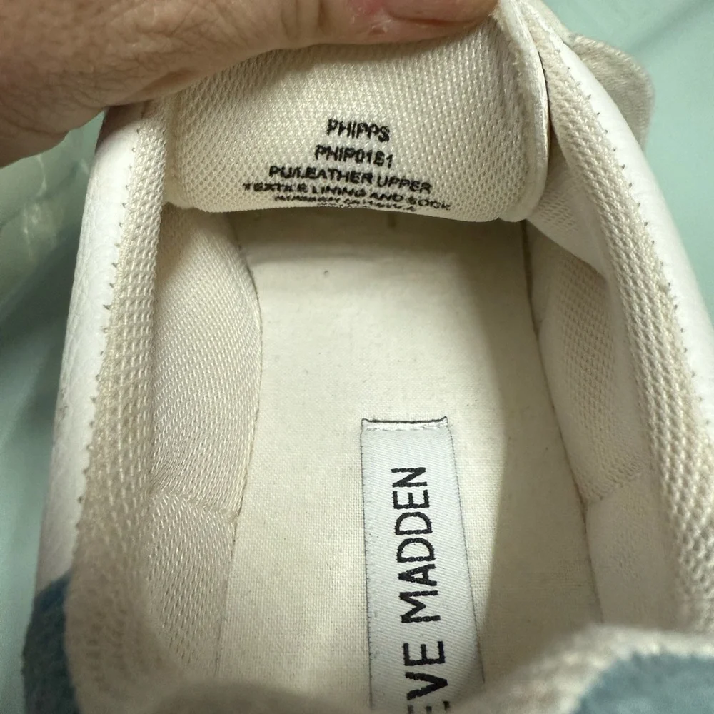 Steve Madden Phipps white and Blue Sneakers‎